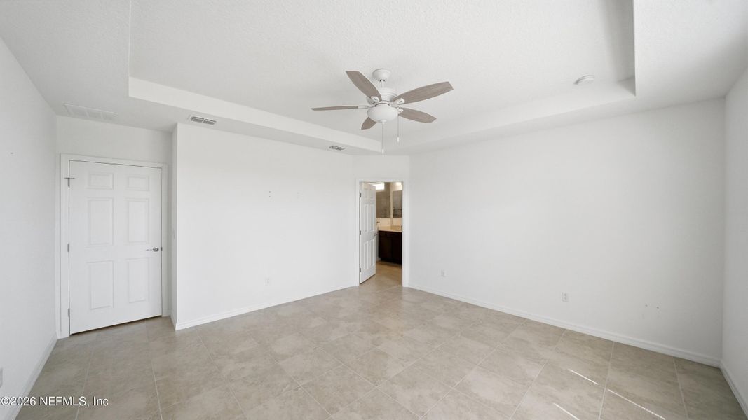 Spacious, unfurnished interior of a new home in , Yulee (Image 39).