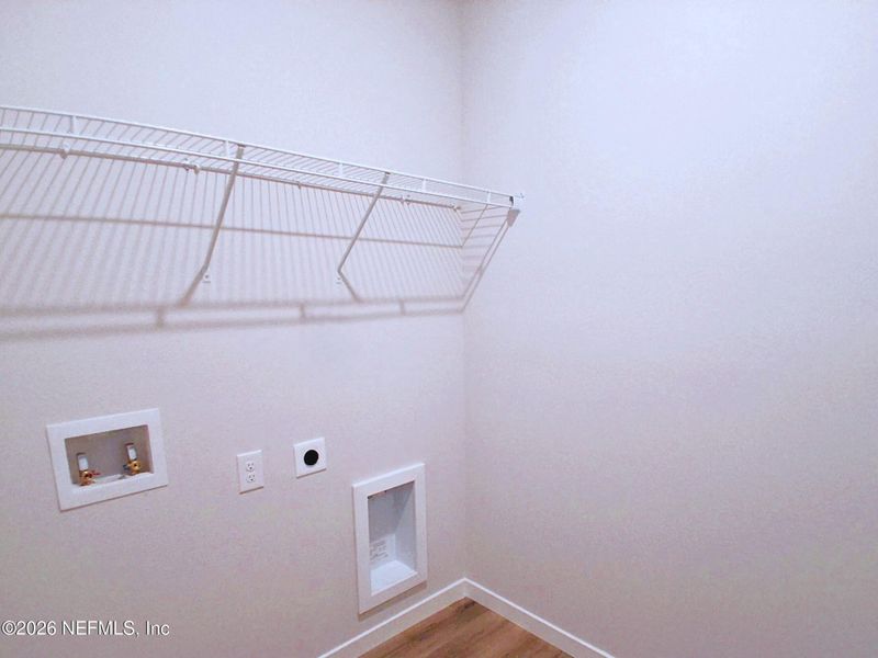 Spacious, unfurnished interior of a new home in Seminole Palms, Palm Coast (Image 16).