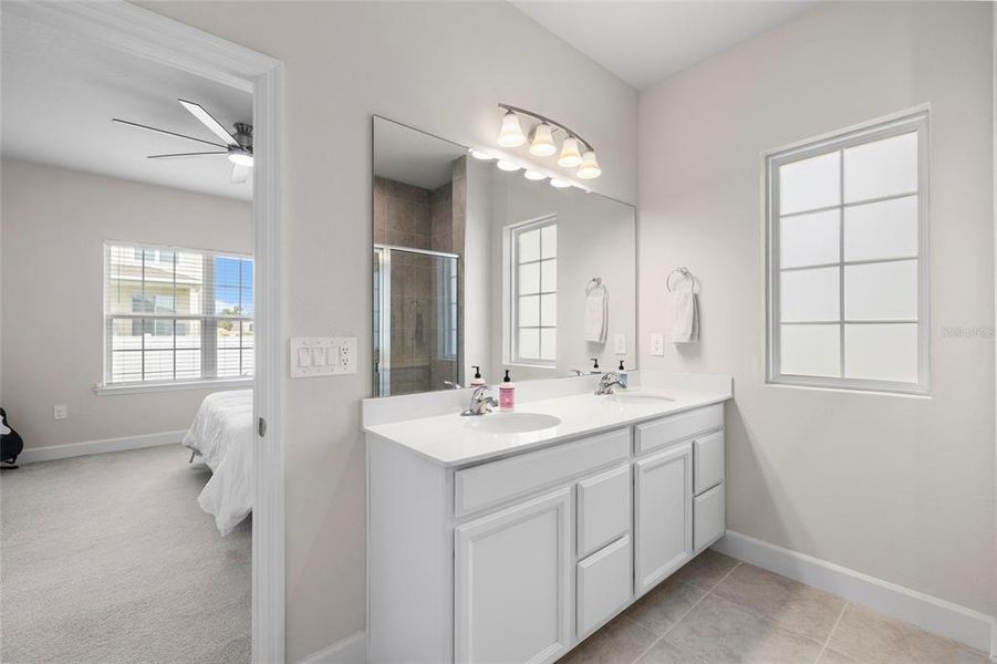 Furnished interior view inside a new home in , Lakewood Ranch (Image 4).