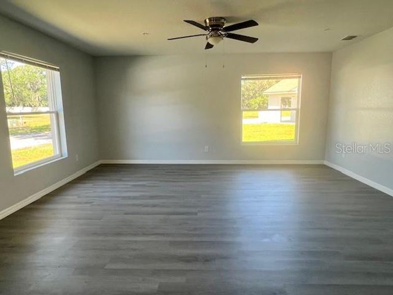 Spacious, unfurnished interior of a new home in , Mulberry (Image 9).