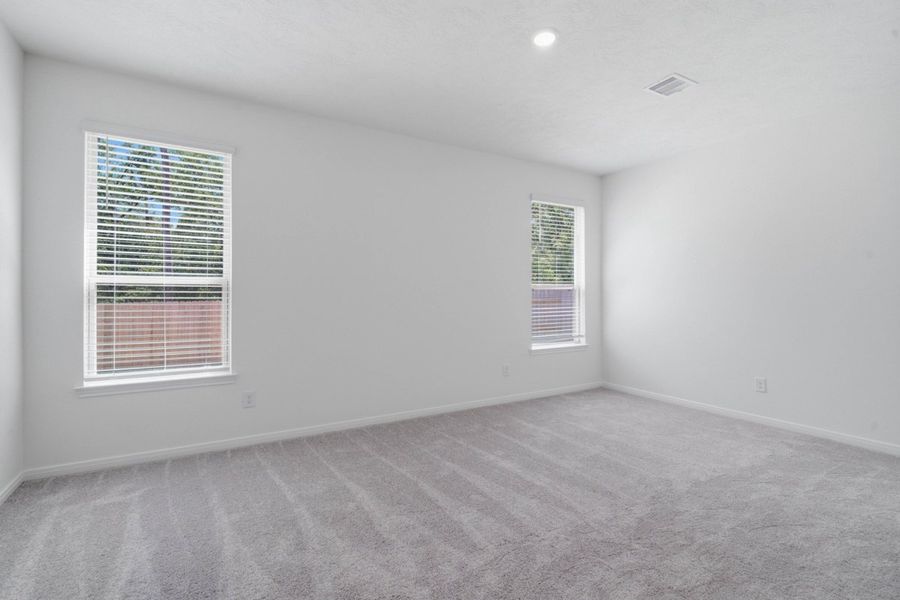 Spacious, unfurnished interior of a new home in Mustang Ridge, Magnolia (Image 16).