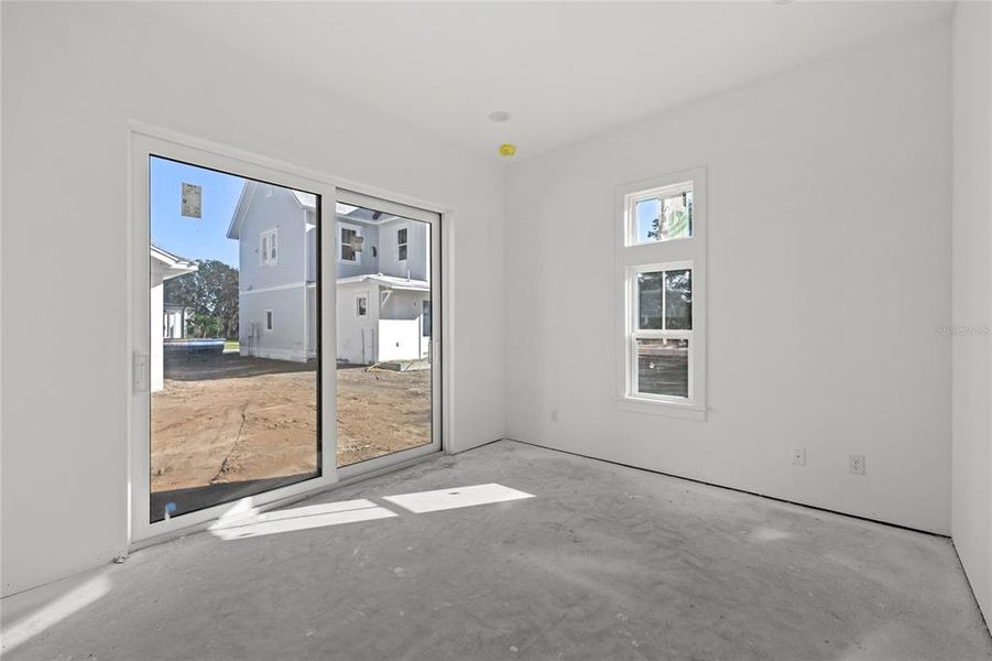 Spacious, unfurnished interior of a new home in Oakland Park, Oakland (Image 18). Spacious, unfurnished interior of a new home in Oakland Park, Oakland (Image 18).