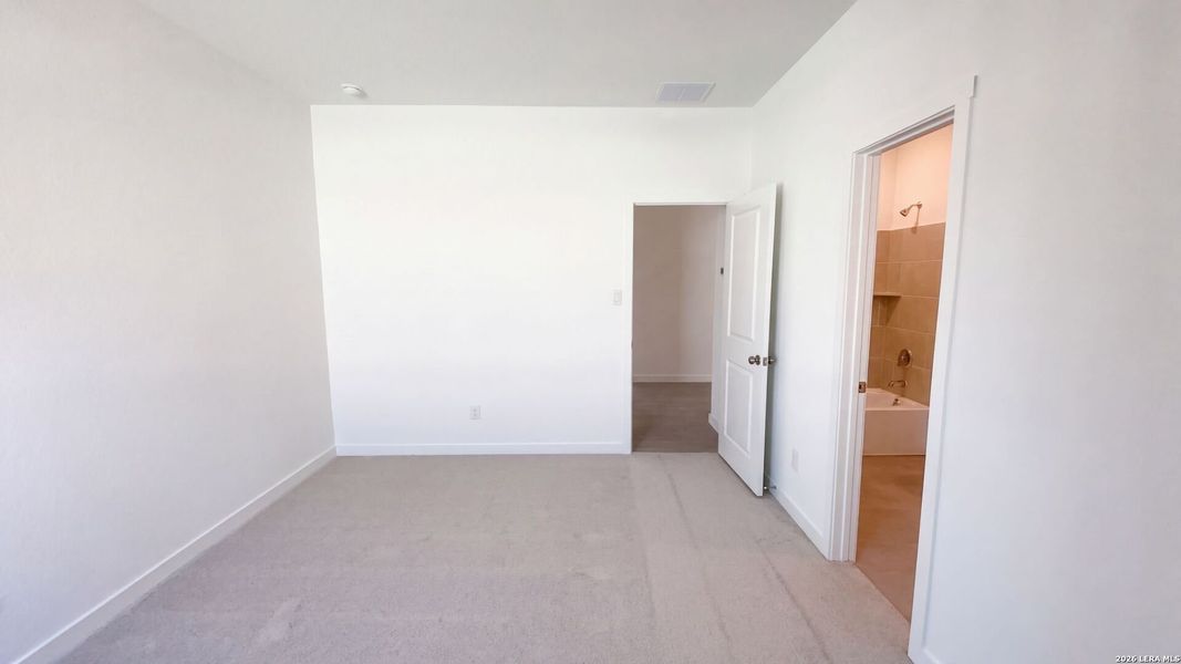 Spacious, unfurnished interior of a new home in Landon Ridge, San Antonio (Image 45).