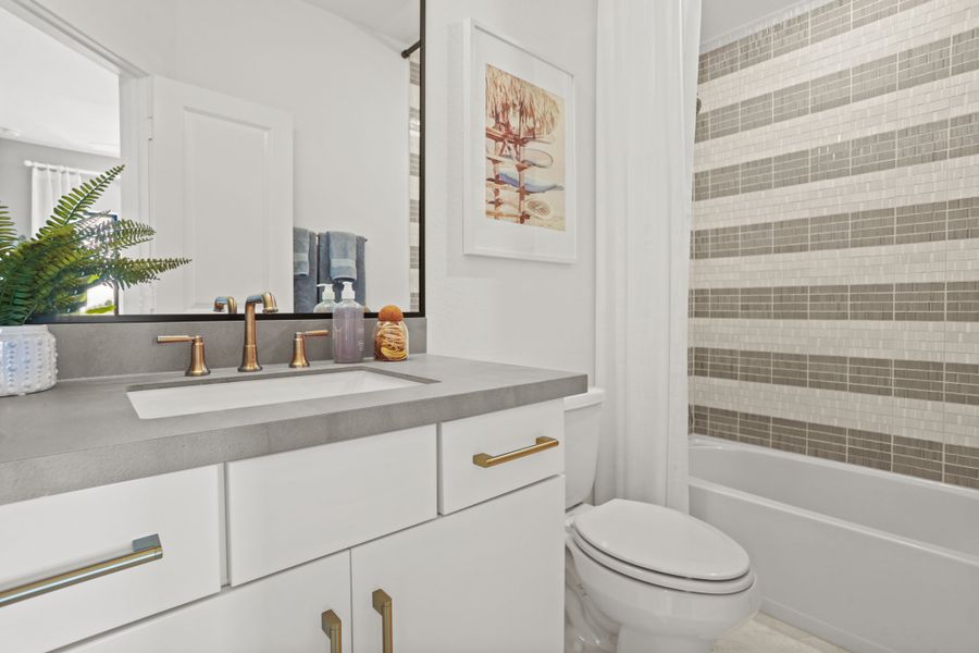 Furnished interior view inside a new home in Jubilee 45', 50', 70', Hockley (Image 39).