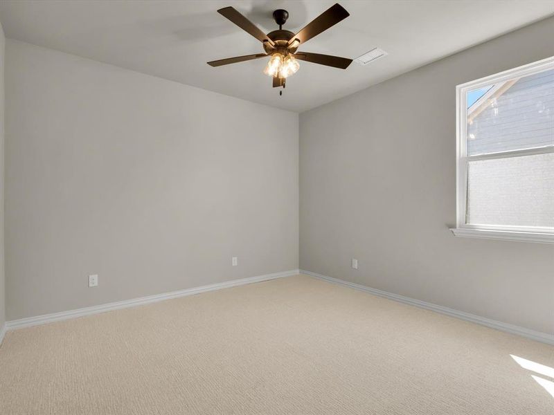 Spacious, unfurnished interior of a new home in , Springtown (Image 10).