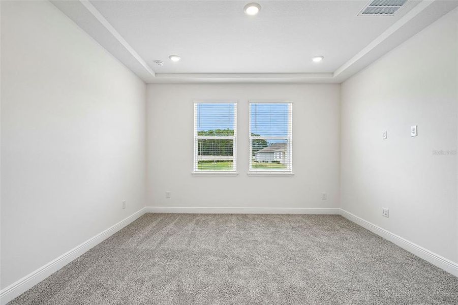 Spacious, unfurnished interior of a new home in Legends Preserve - Signature Series, Daytona Beach (Image 31).