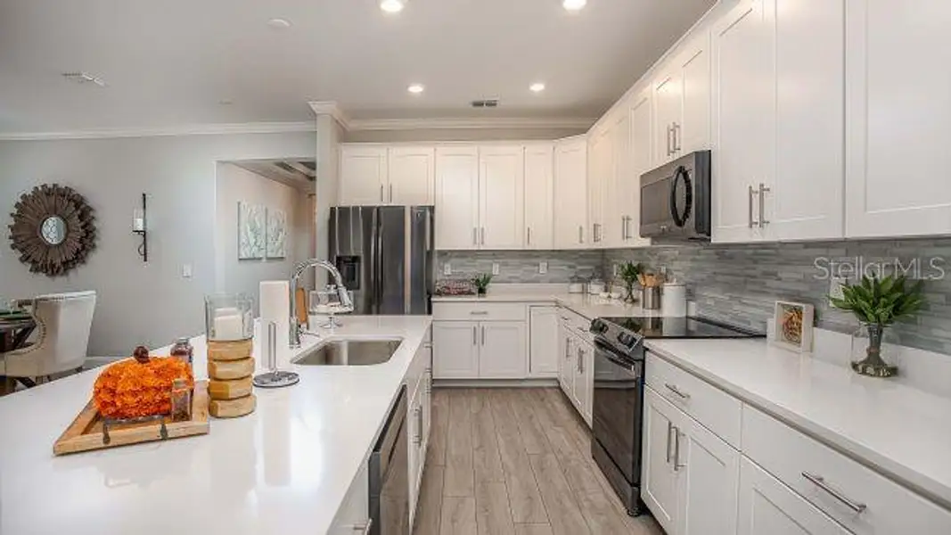 Furnished interior view inside a new home in Oakstone Farms, Leesburg (Image 4).