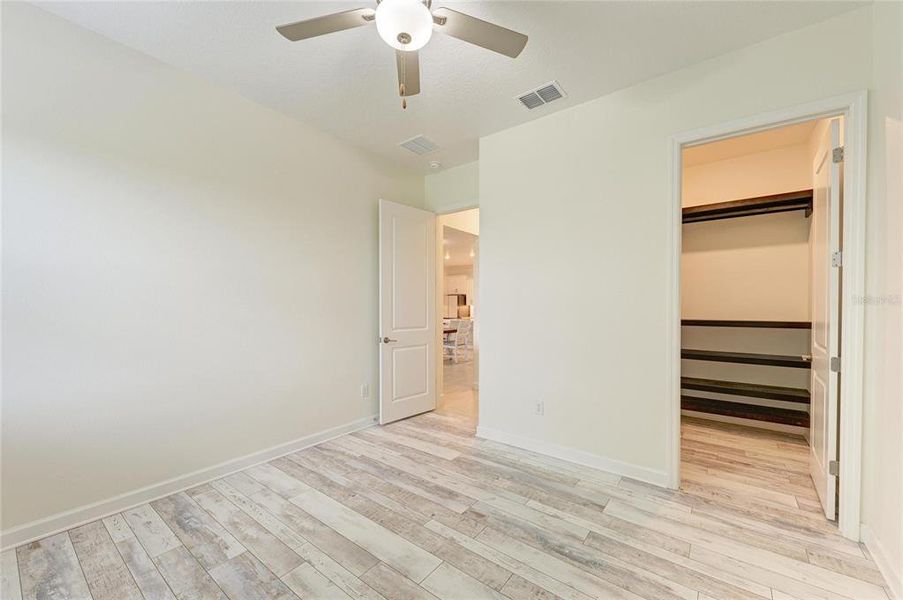 Spacious, unfurnished interior of a new home in , Parrish (Image 26).