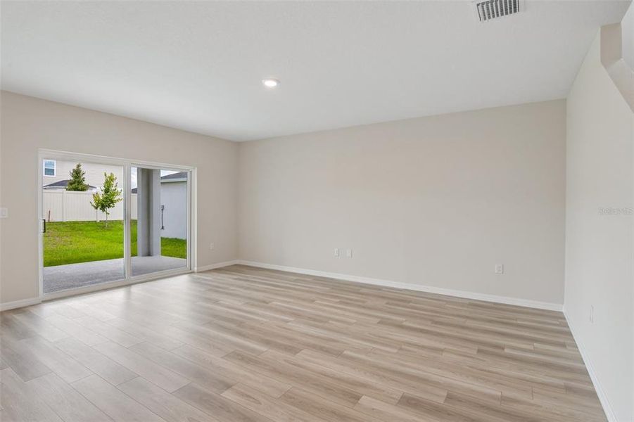 Spacious, unfurnished interior of a new home in Wynnstone, Davenport (Image 18). Spacious, unfurnished interior of a new home in Wynnstone, Davenport (Image 18).