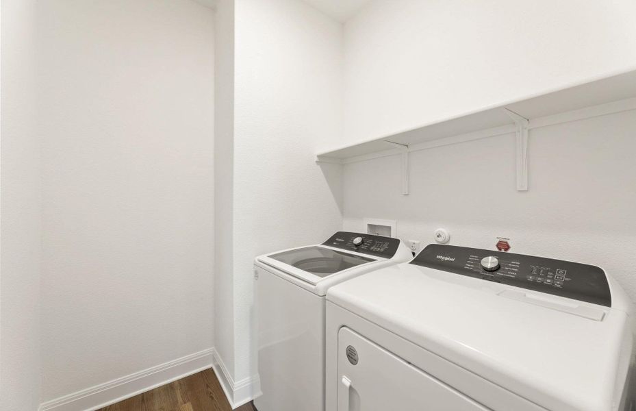 Furnished interior view inside a new home in Santa Rita Ranch, Liberty Hill (Image 9).