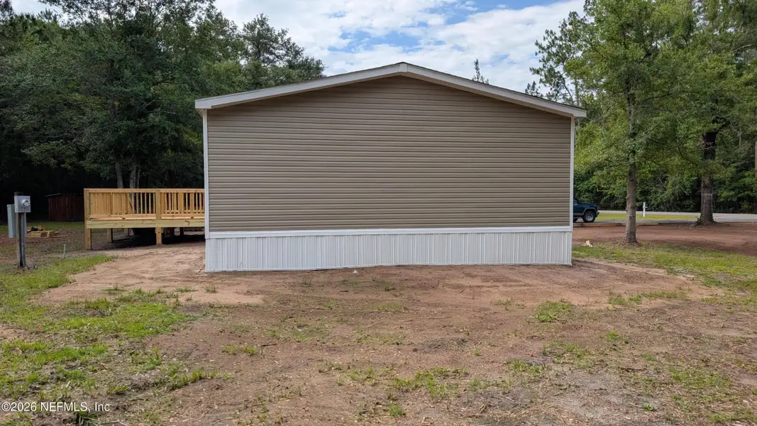 Exterior details and patio area of a home in , Callahan (Image 15).