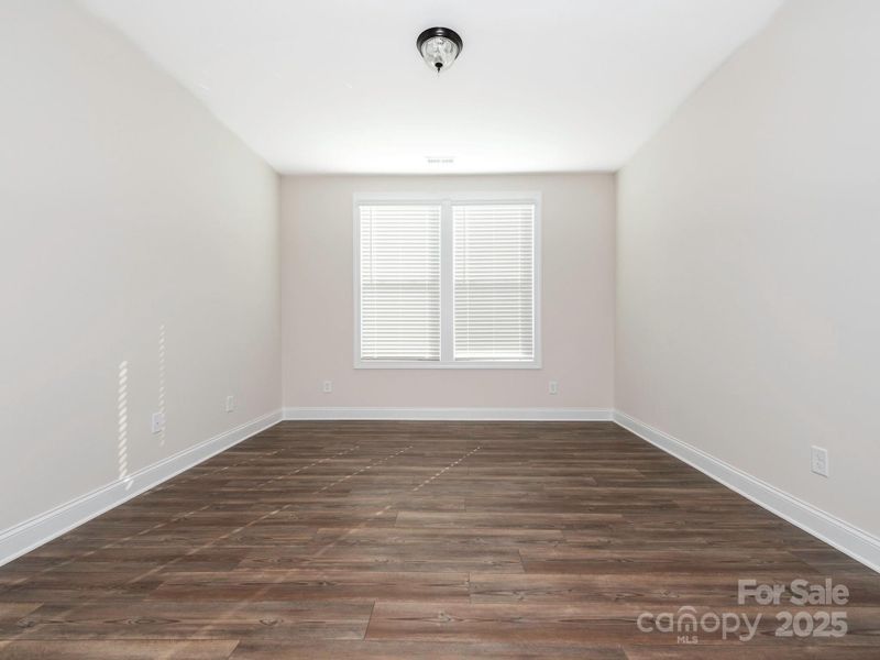 Spacious, unfurnished interior of a new home in , Charlotte (Image 11).