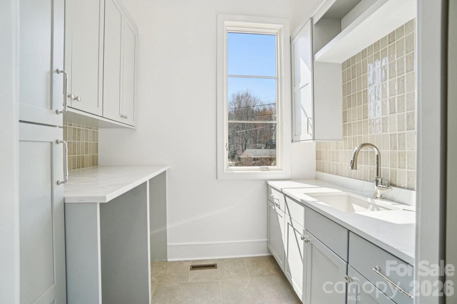 Furnished interior view inside a new home in , Brevard (Image 16).