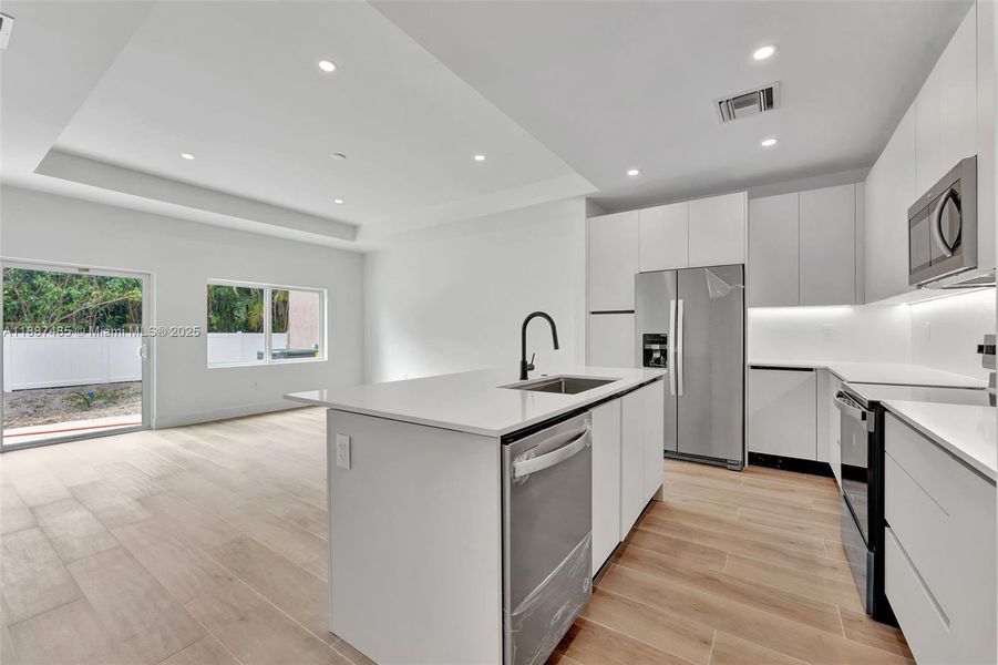 Furnished interior view inside a new home in , Coral Springs (Image 3).