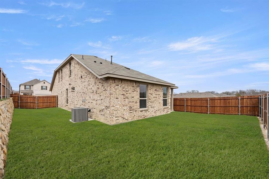 27. 2500 McNally - Back (2)