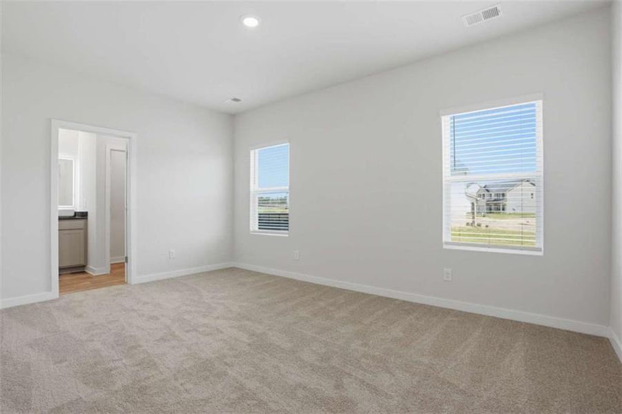 Spacious, unfurnished interior of a new home in Fern Dale, Fairburn (Image 8).