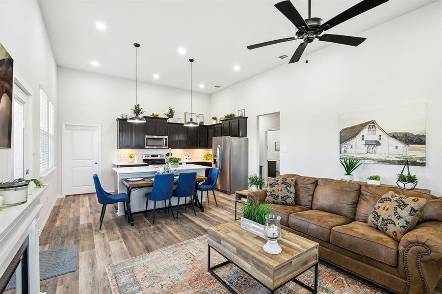 Furnished interior view inside a new home in , Leonard (Image 13).