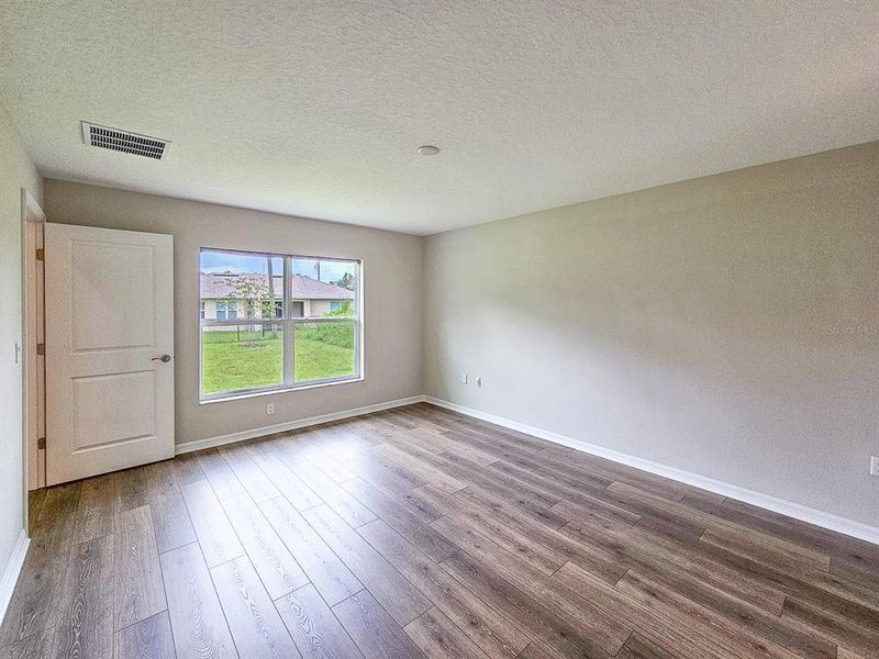 Spacious, unfurnished interior of a new home in , Palm Coast (Image 34).