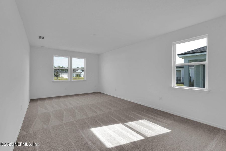 Spacious, unfurnished interior of a new home in Hyland Trail, Green Cove Springs (Image 15).