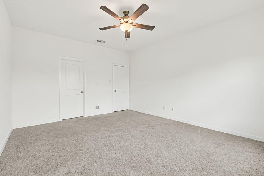 Spacious, unfurnished interior of a new home in Laurel Farms, Brookshire (Image 17).
