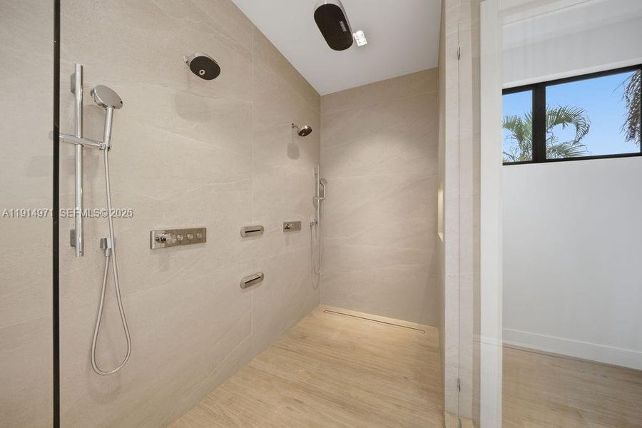 Image 94 of a home in .