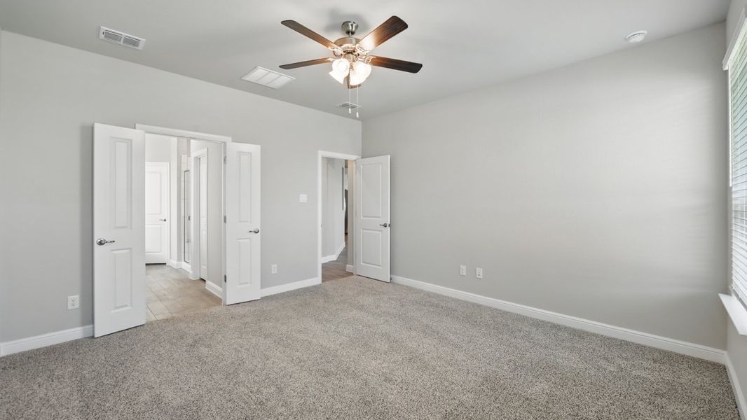 Representative unfurnished interior of a home built from the AVERY by D.R. Horton in Pecan Square, Northlake (Image 26). Representative unfurnished interior of a home built from the AVERY by D.R. Horton in Pecan Square, Northlake (Image 26).
