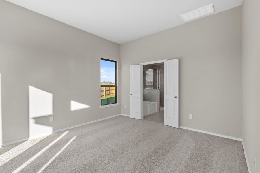 Spacious, unfurnished interior of a new home in , Spring (Image 22).