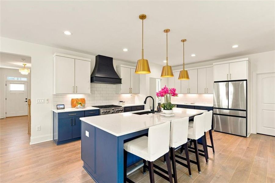 Furnished interior view inside a new home in , Woodstock (Image 41).