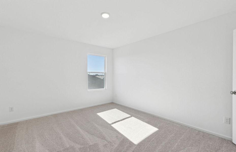 Spacious, unfurnished interior of a new home in Montgomery Bend, Montgomery (Image 18).