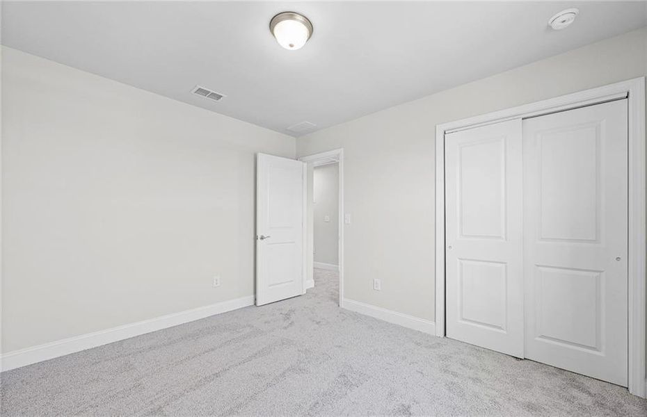 Spacious, unfurnished interior of a new home in Overland, Locust Grove (Image 35).