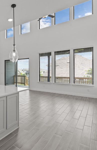 Representative unfurnished interior of a home built from the Garwood by Pulte Homes in Crescent Bluff, Georgetown (Image 19).