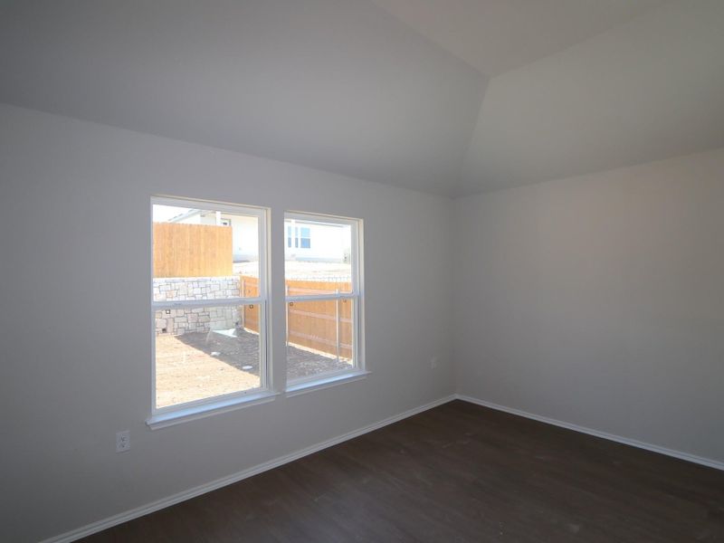 Spacious, unfurnished interior of a new home in Marble Creek Crossing, Austin (Image 10).