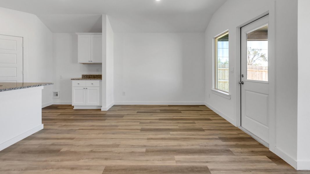Spacious, unfurnished interior of a new home in Everest Heights, Lubbock (Image 17). Spacious, unfurnished interior of a new home in Everest Heights, Lubbock (Image 17).
