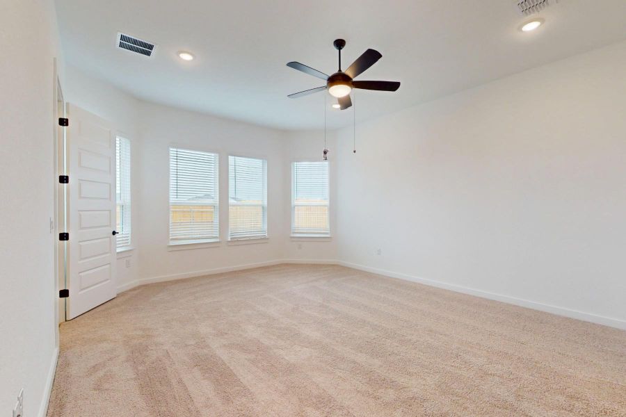 Spacious, unfurnished interior of a new home in Cedar Brook, Leander (Image 17). Spacious, unfurnished interior of a new home in Cedar Brook, Leander (Image 17).
