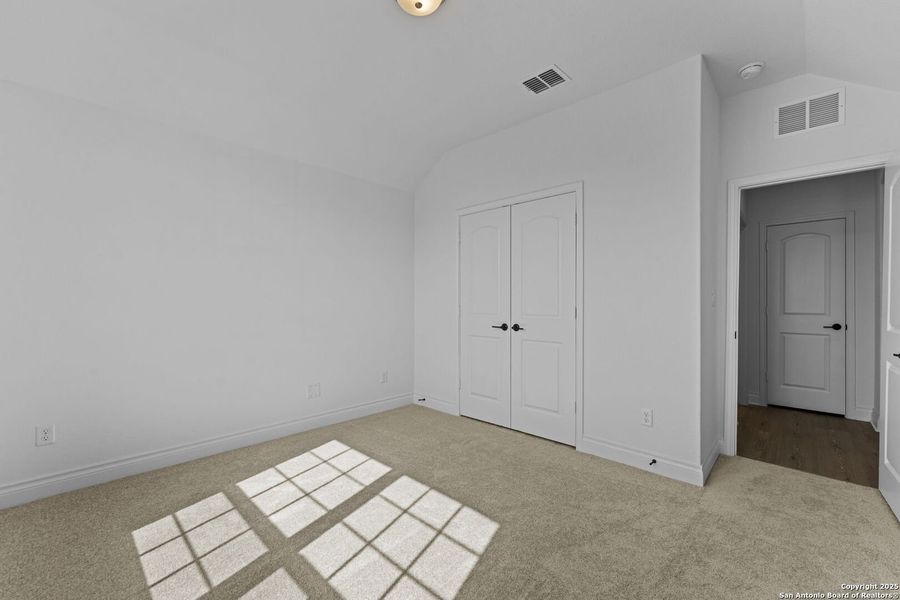 Spacious, unfurnished interior of a new home in Davis Ranch, San Antonio (Image 22). Spacious, unfurnished interior of a new home in Davis Ranch, San Antonio (Image 22).