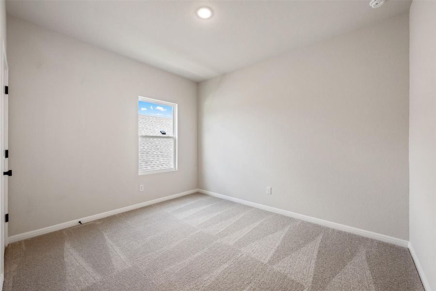 Spacious, unfurnished interior of a new home in Patterson Ranch, Georgetown (Image 32).