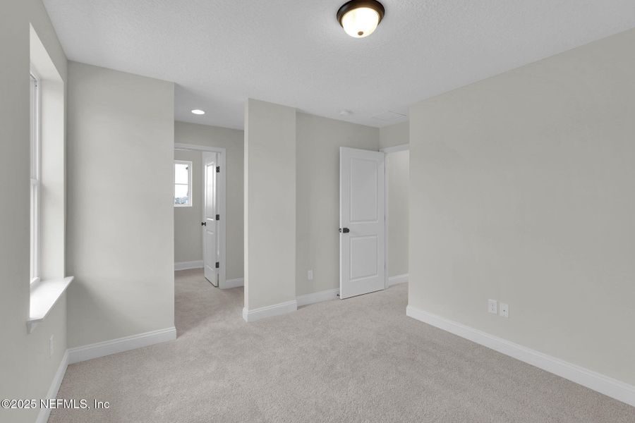 Spacious, unfurnished interior of a new home in Reflections at Nocatee, Ponte Vedra (Image 28).