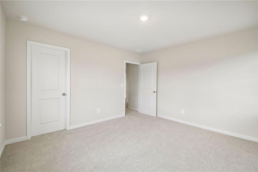 Spacious, unfurnished interior of a new home in Northwoods at Mirror Lake, Villa Rica (Image 39). Spacious, unfurnished interior of a new home in Northwoods at Mirror Lake, Villa Rica (Image 39).
