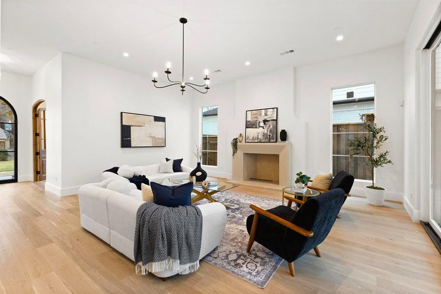 Furnished interior view inside a new home in , Dallas (Image 13).