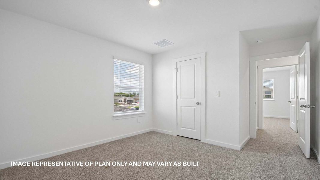 Spacious, unfurnished interior of a new home in Valverde, Bastrop (Image 25).