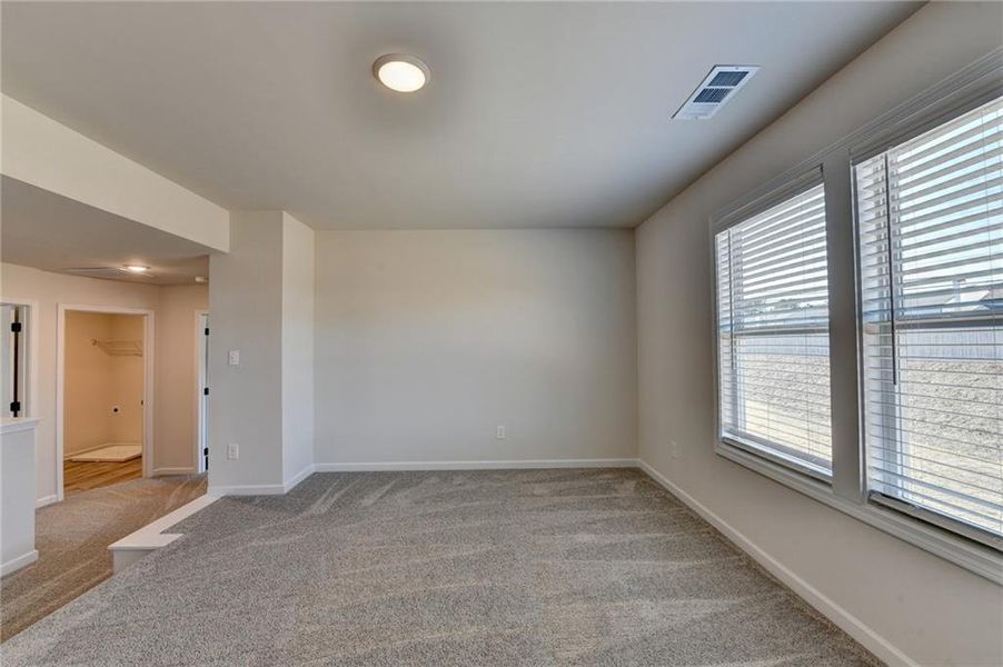 Spacious, unfurnished interior of a new home in , Auburn (Image 35). Spacious, unfurnished interior of a new home in , Auburn (Image 35).
