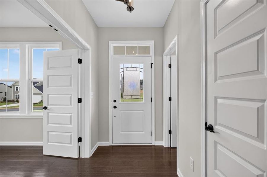 Spacious, unfurnished interior of a new home in Pickens Bluff, Hiram (Image 41).