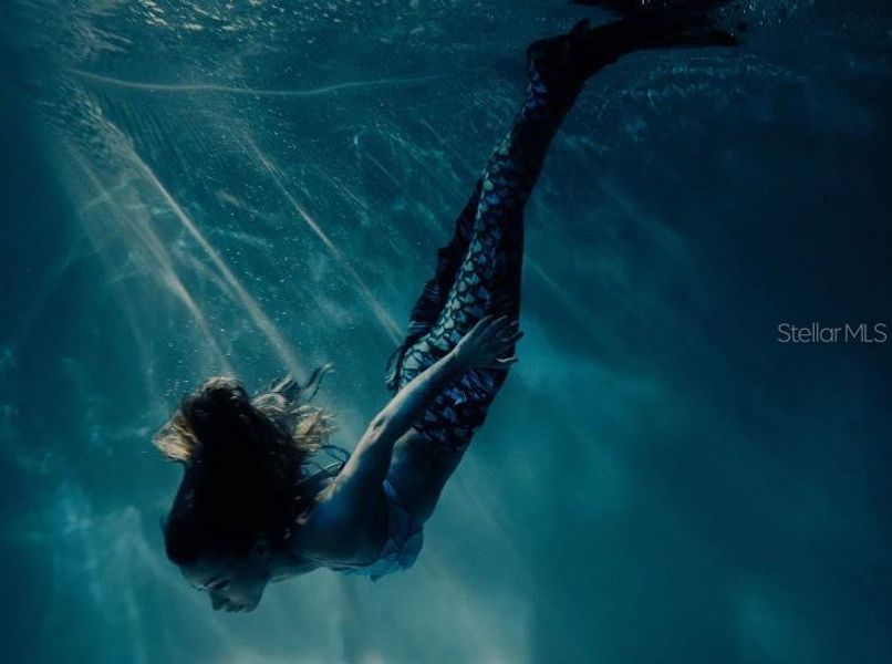 Image 19 of a home in Royal Highlands.