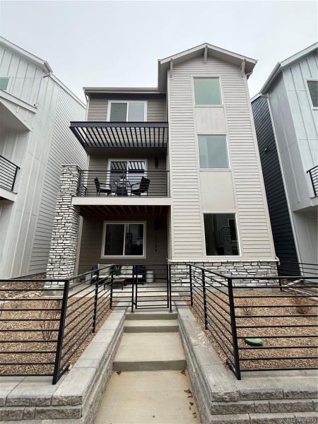 Exterior details and patio area of a home in Victory Ridge, Colorado Springs (Image 1). Exterior details and patio area of a home in Victory Ridge, Colorado Springs (Image 1).