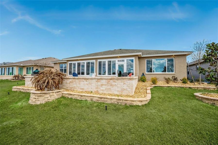 Exterior details and patio area of a home in , Ocala (Image 3).