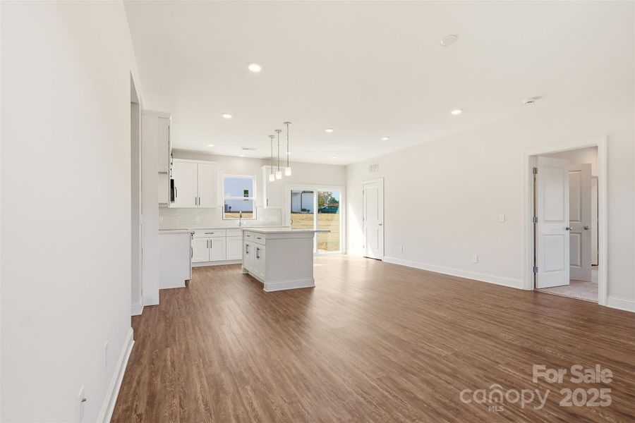 Spacious, unfurnished interior of a new home in , Granite Falls (Image 28).