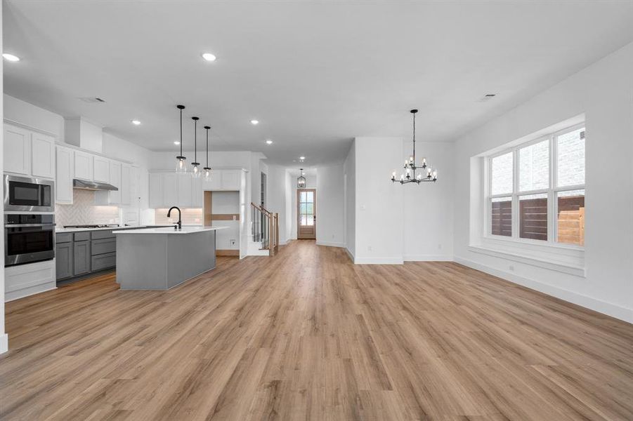 Image 36 of a home in Solterra. Image 36 of a home in Solterra.