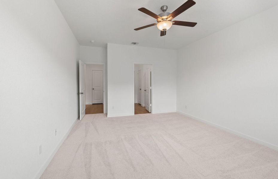 Spacious, unfurnished interior of a new home in Skyview, Belton (Image 27).