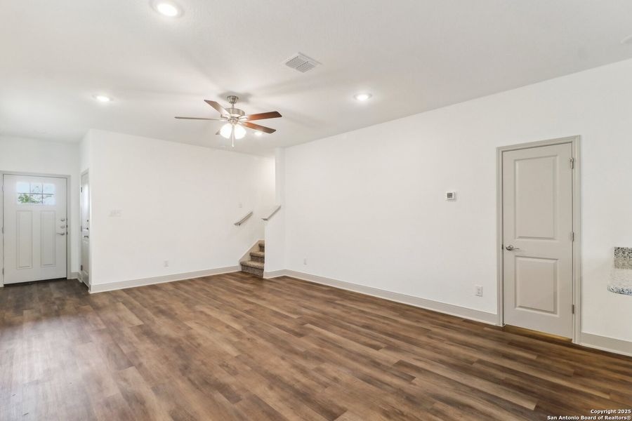 Spacious, unfurnished interior of a new home in , San Antonio (Image 41).