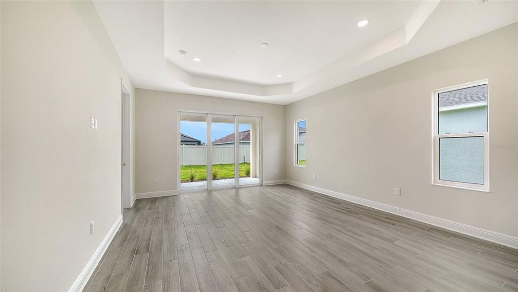 Spacious, unfurnished interior of a new home in Canoe Creek, Parrish (Image 38).